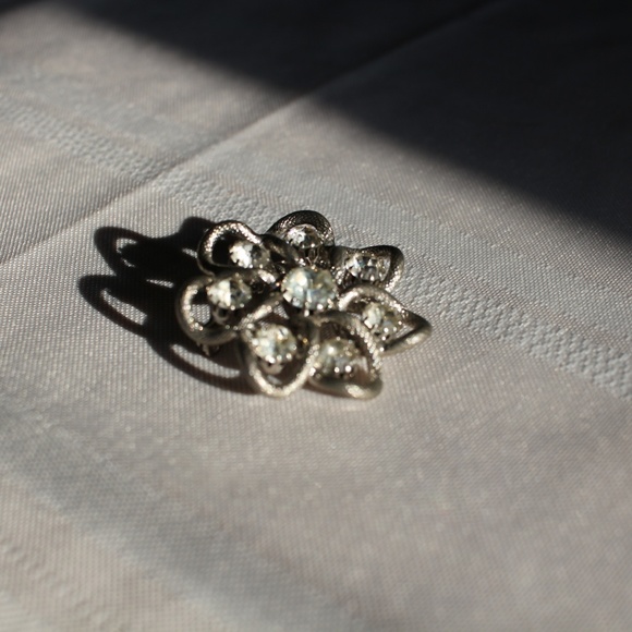 Pin Collection - Picture 4 of 8